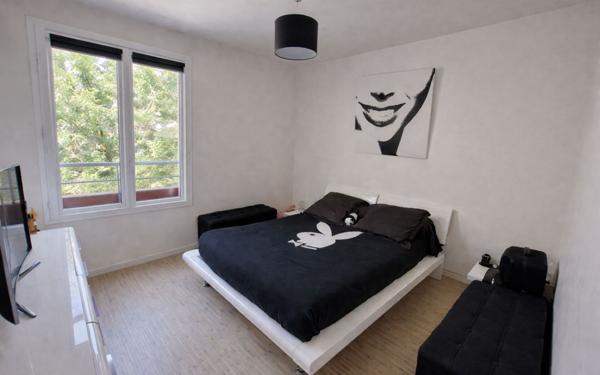 Appartement à vendre    4 pièces • 73 m2 Claye-Souilly