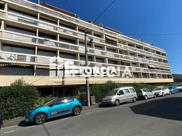 Location Studio 23.35 m² - 134 RUE BERRUER Bordeaux 33000