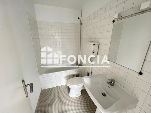 Location Studio 23.35 m² - 134 RUE BERRUER Bordeaux 33000