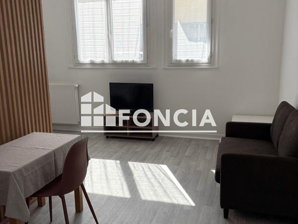 Location Studio meublé 40 m² - 1 A 7 RUE SAINT GILLES Dreux 28100