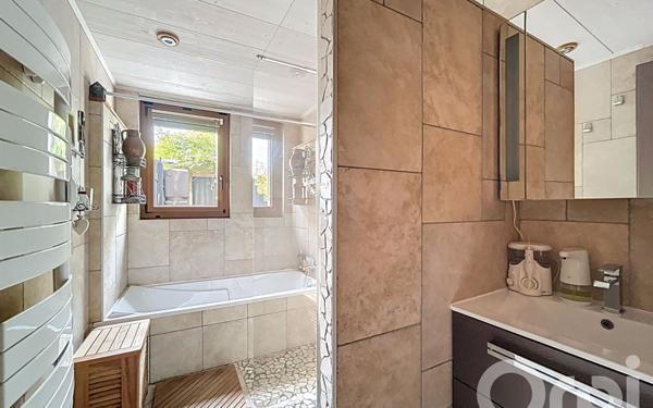 Appartement à vendre    3 pièces • 58,87 m2 Saint-Cergues