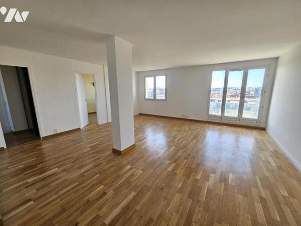 T4, 2 chambres environ 90 m² - Asc, Balcon, Parking, Cave