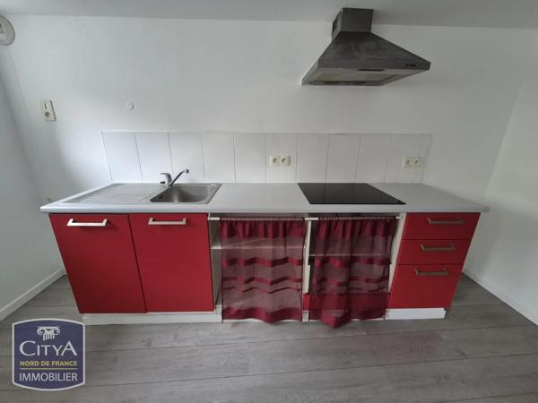 Appartement à louer 2 pièces 65.81m² Cambrai (59400)