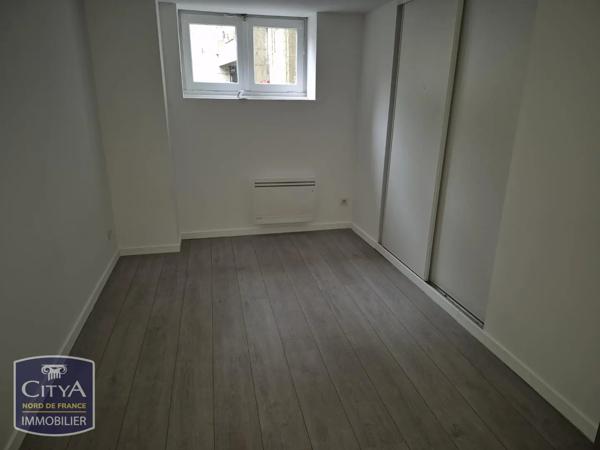 Appartement à louer 2 pièces 65.81m² Cambrai (59400)