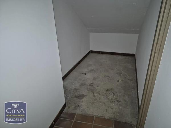 Appartement à louer 2 pièces 65.81m² Cambrai (59400)