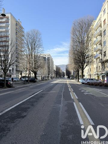 Location appartement 3 pièces 65 m² Grenoble