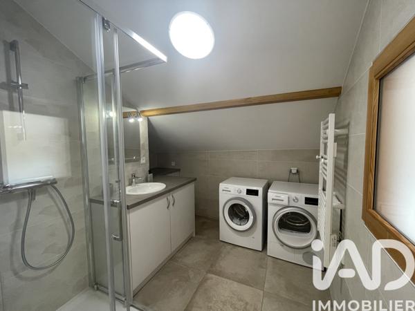 Location maison 3 pièces 77 m² Saint-Christophe