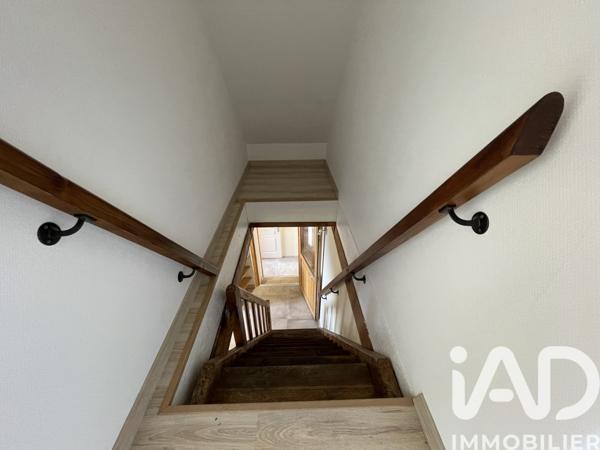 Location maison 3 pièces 77 m² Saint-Christophe
