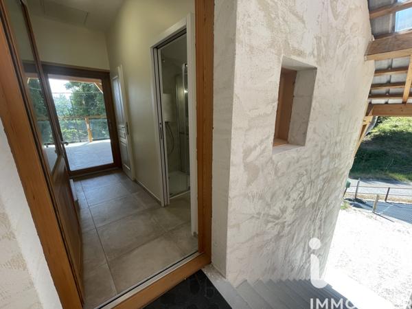 Location maison 3 pièces 77 m² Saint-Christophe