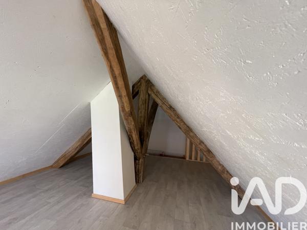 Location maison 3 pièces 77 m² Saint-Christophe