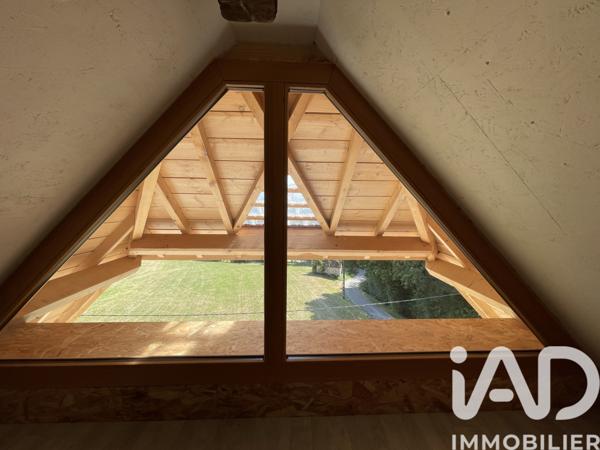 Location maison 3 pièces 77 m² Saint-Christophe