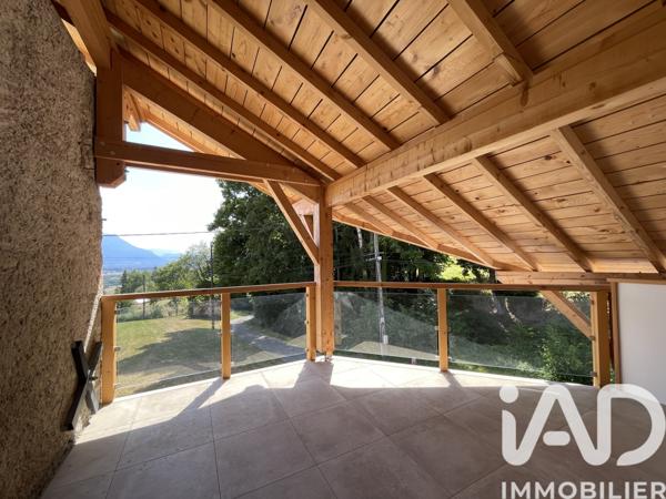 Location maison 3 pièces 77 m² Saint-Christophe