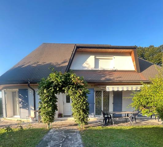 Maison d’architecte 7 pièces – 125 m² – Vue panoramique – Hauteurs de Lons-le-Saunier