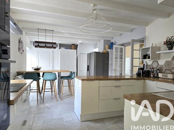 Maison à vendre 9 pièces 255 m² Cognac