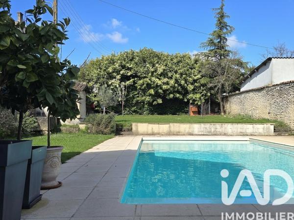 Maison à vendre 9 pièces 255 m² Cognac