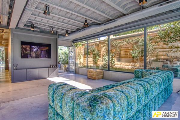 Le Chesnay Rocquencourt - Maison 8 pièces 327 m² au sol sur parcelle de 718 m² avec piscine et double garage automatisé €1 890 000 ** - Référence 26616