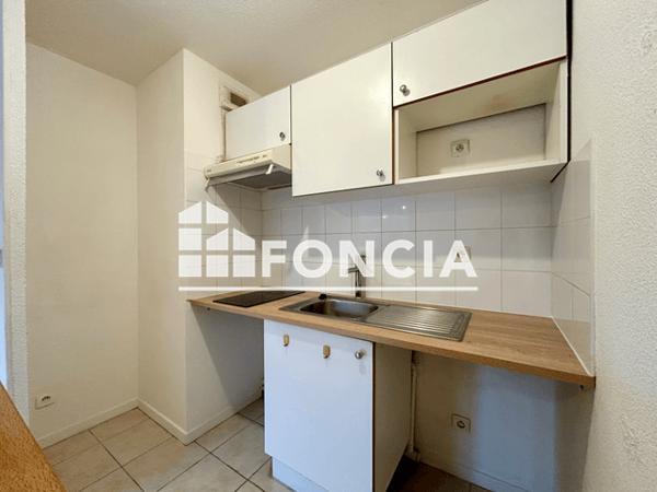 Location Appartement 3 pièces 57 m² - RUE EDMOND MICHELET Carcassonne 11000