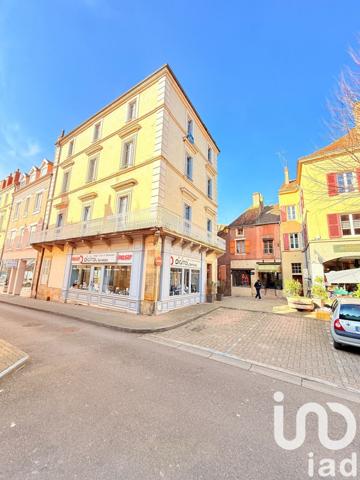 Appartement 4 pièces de 119 m² à Charolles (71120)