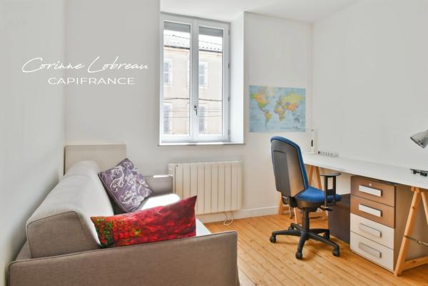 Appartement lumineux avec balcon – 2 chambres – Pont-de-Vaux