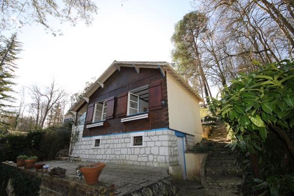 Vallangoujard (95810) A vendre Vallangoujard, chalet en bois, 37 m2, 1 chambre, terrain de 896 m2