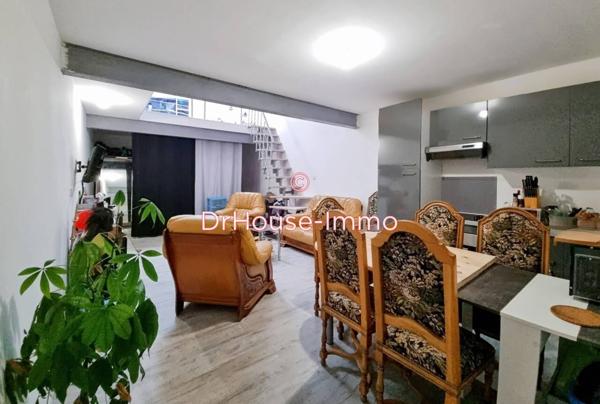 Immeuble à vendre 10 pièces de 205 m²