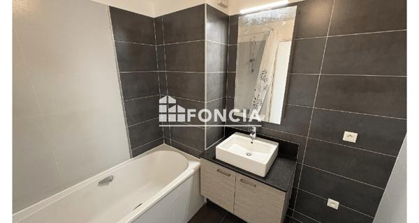 Location Appartement 3 pièces 59.27 m² - Suresnes 92150