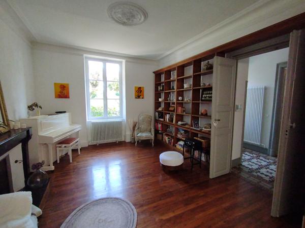 Maison bourgeoise Prayssac 5 pièce(s) 207 m2, parc arboré et piscine