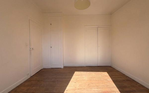 Maison à vendre    3 pièces • 75 m2 Bordeaux