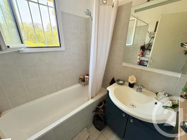 Maison à vendre  3 pièces - 75 m 2   NIMES  - 30