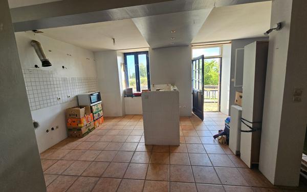 Maison à vendre    3 pièces •  Rieux