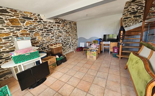 Maison à vendre    3 pièces •  Rieux