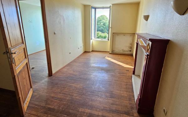 Maison à vendre    3 pièces •  Rieux