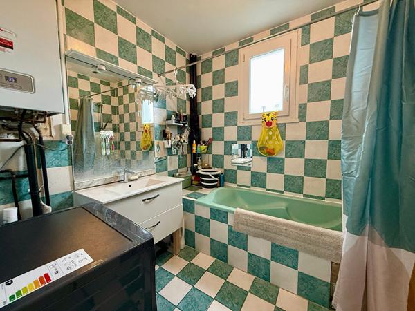 Appartement T4 traversant quartier Saint-Claude