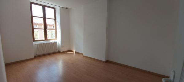 APPARTEMENT RÉNOVÉ À VENDRE AU PUY-EN-VELAY EN EXCLUSIVITÉ