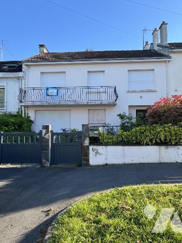 ST-HERBLAIN, Bouvardière. Maison Nantaise de 1967 à rénover sur 359 m² de terrain. Libre à la vente