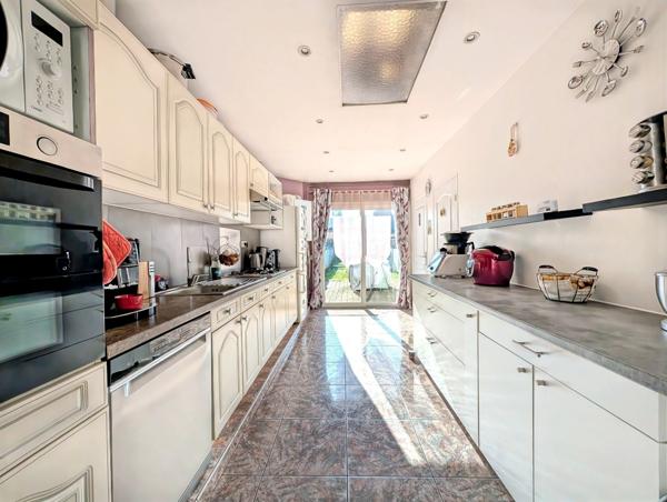 Douai (59500) Maison coup de cœur – 3 chambres – Jardin plein sud – Aucun travaux