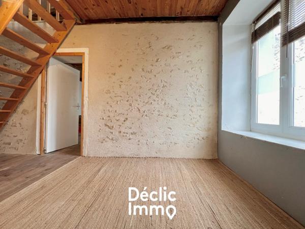 Vente maison et dépendances Iteuil, 175m² 729m² 6 pièces 189 000€