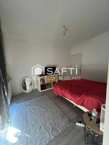 Maison rénovée 242 m²  Terrain 2 254 m²  Piscine