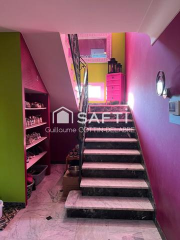 Maison rénovée 242 m²  Terrain 2 254 m²  Piscine