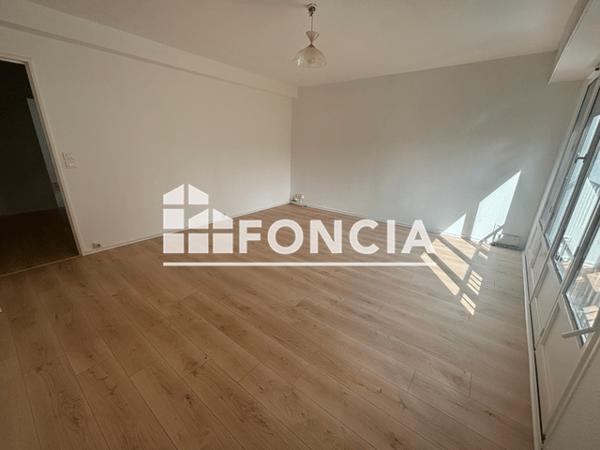 Location Appartement 3 pièces 62.79 m² - 17 RUE RICHELIEU Pau 64000
