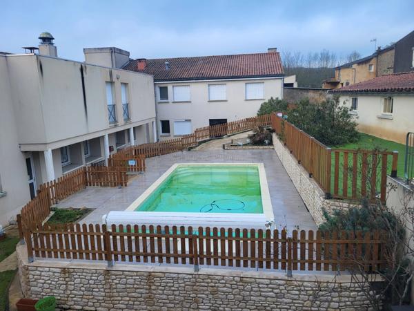 Immeuble à vendre SAINT LOUP LAMAIRE (79) Terrain aménagé 3340 m²