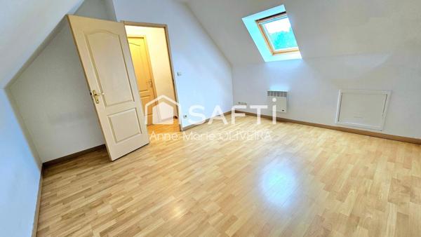 Maison récente individuelle de 6 pièces avec garage, stationnement, jardin bien exposée en Sud/ouest