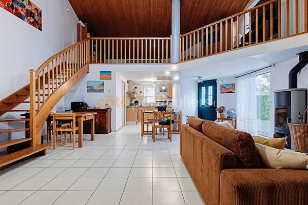 Vente Maison159 m² - 5 Pièces - LA ROCHE SUR YON (85000)