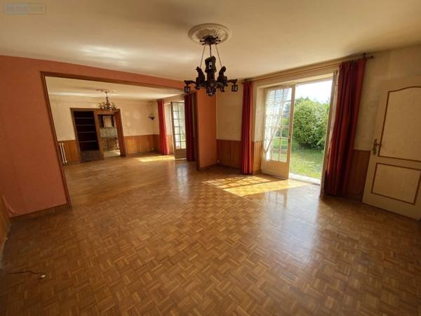 Maison à vendre à Pont-l'Abbé dans le Finistère (29120), ref : 023/1537