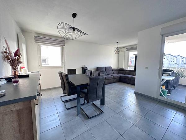 Appartement 4 pièces - Traversant - Chambéry - 85m2