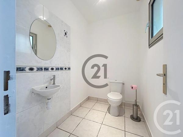 Maison à vendre  9 pièces - 212 m 2   LA TURBALLE  - 44