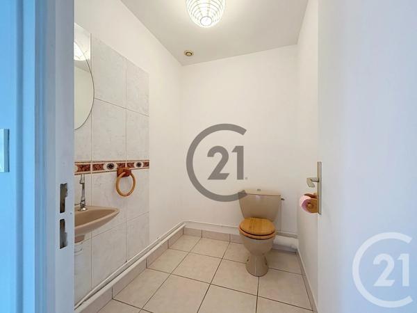 Maison à vendre  9 pièces - 212 m 2   LA TURBALLE  - 44