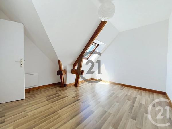 Maison à vendre  9 pièces - 212 m 2   LA TURBALLE  - 44