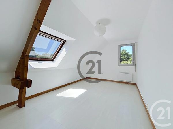 Maison à vendre  9 pièces - 212 m 2   LA TURBALLE  - 44