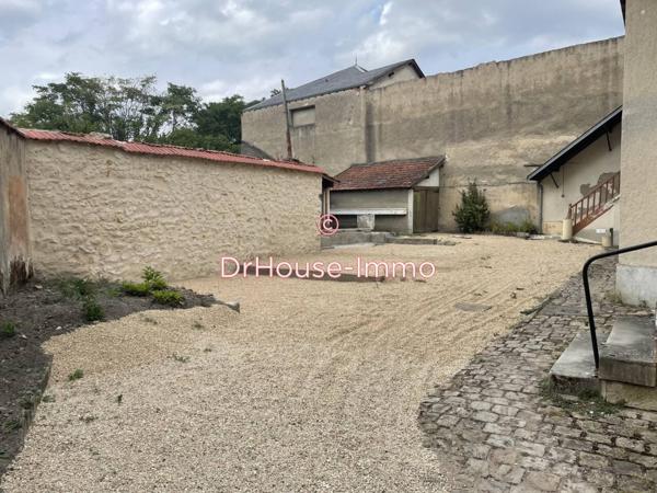 Immeuble à vendre de 264 m²
